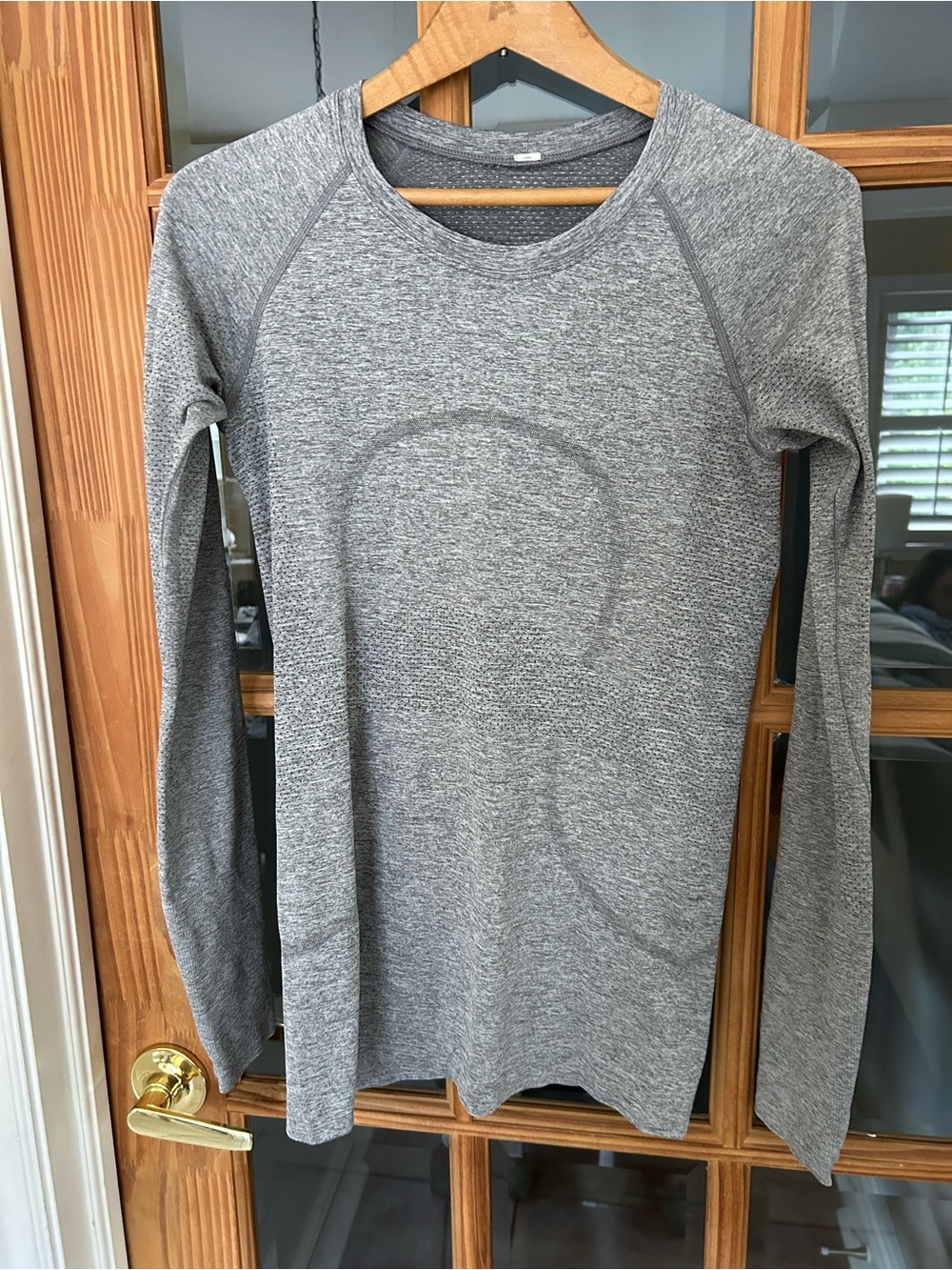 Swiftly Tech Long-Sleeve Shirt